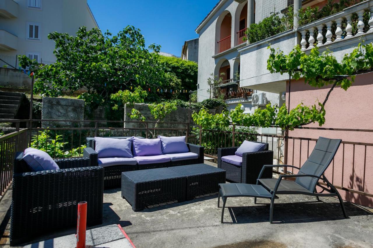 Apartament Oliva Vrbnik Zewnętrze zdjęcie