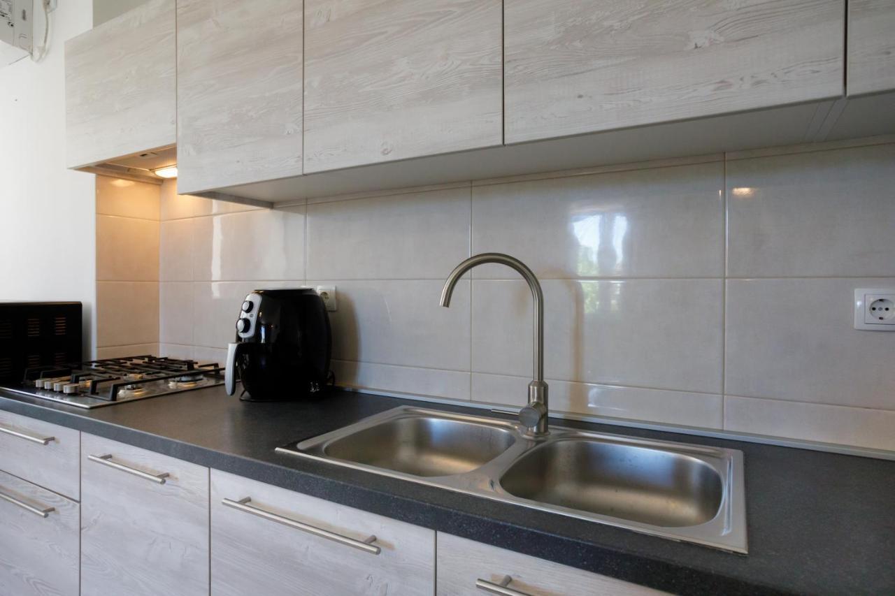 Apartament Oliva Vrbnik Zewnętrze zdjęcie